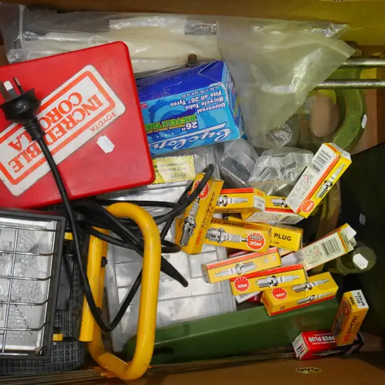 box; halogen lamp, wire mesh, spark plugs, cable ties etc