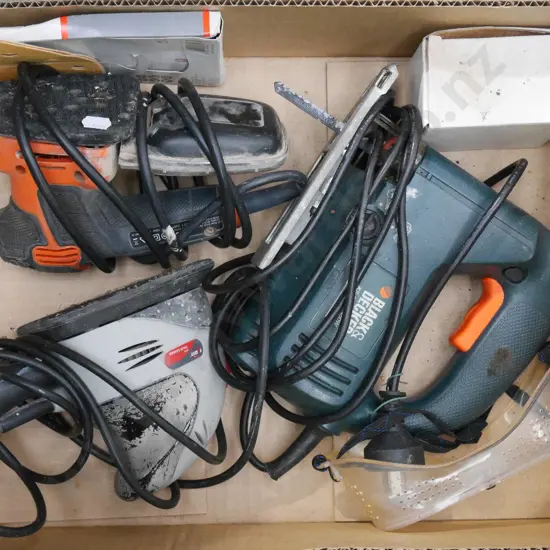 box; 2 orbital sanders, jigsaw
