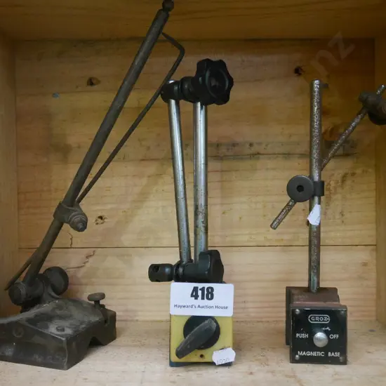 3 dial indicator stands