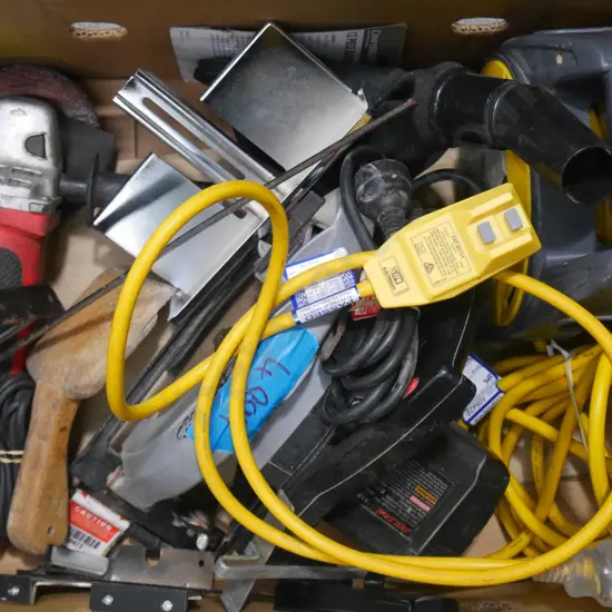 box; extension leads, angle grinder, skilsaw etc