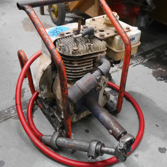 portable 4 stroke shearing engine on stand