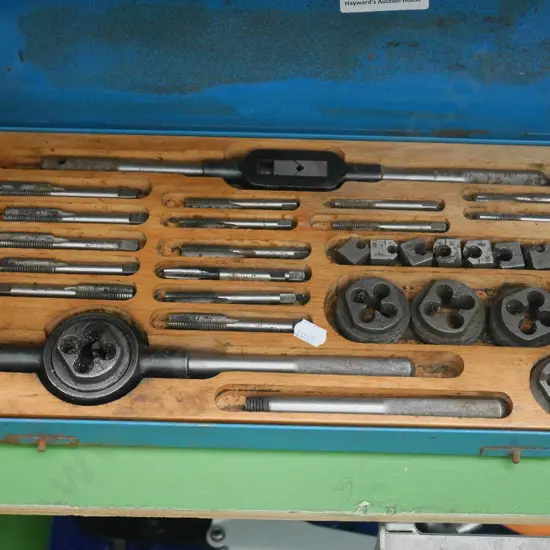 tap and die set