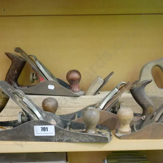 5 vintage hand planes in various condition
