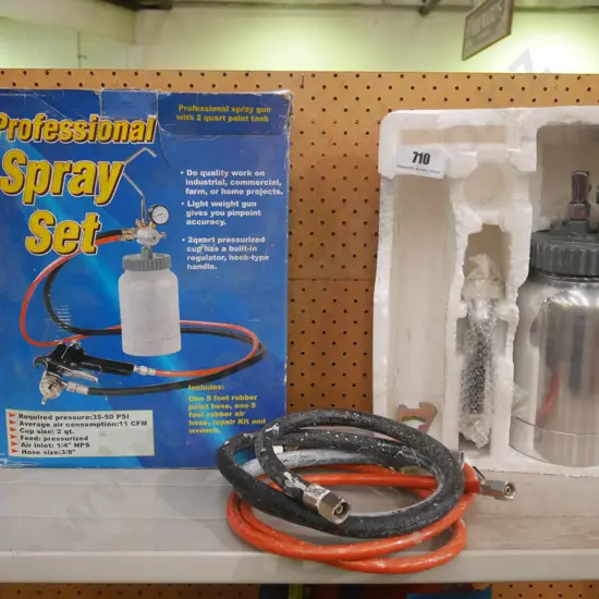 boxed Professional paint spray set