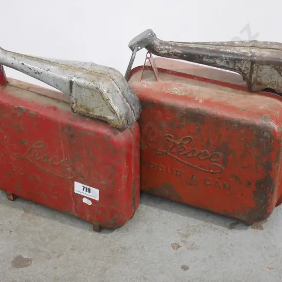 2 Lesco pourer cans