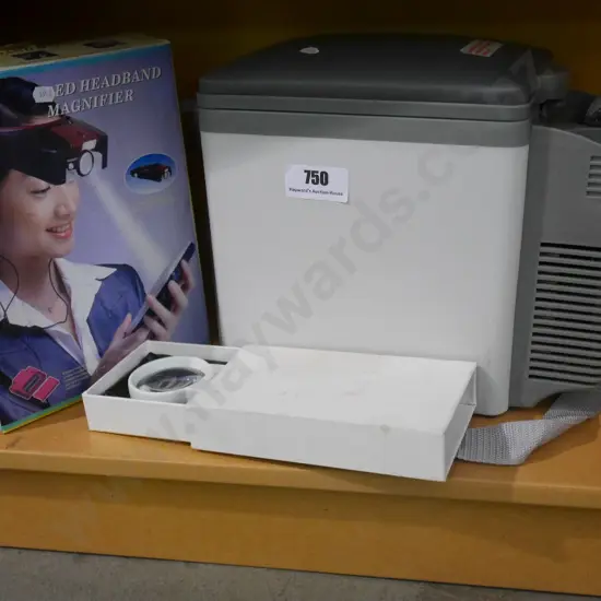 magnifying glass, headboard magnifier, 12V chilly bin