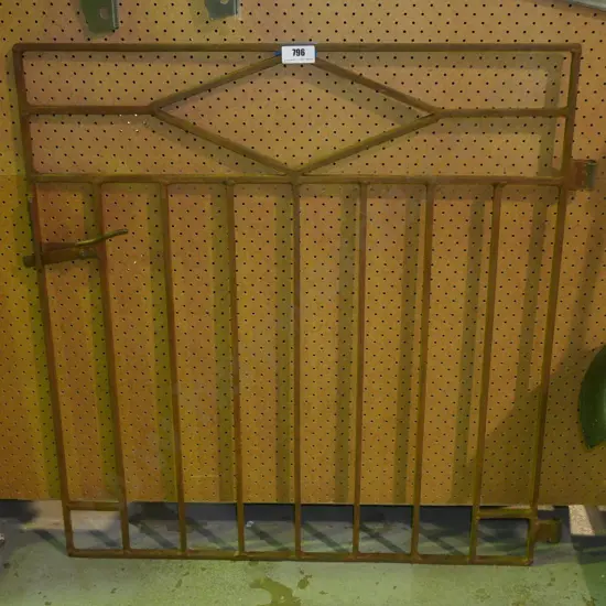 metal garden gate H-930 W-910