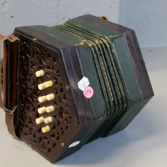 small Metzler & Co London button accordion - some notes don't sound, minor damage to bellows