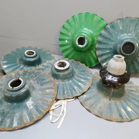 vintage outdoor street light fitting and 6 spare shades - D-450 - wear and chips to all, one better condition