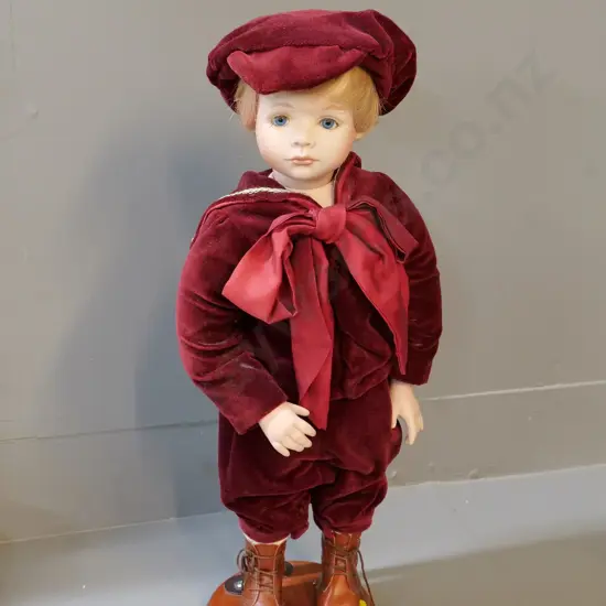 composite display doll with stand - boy in velvet suit H-500