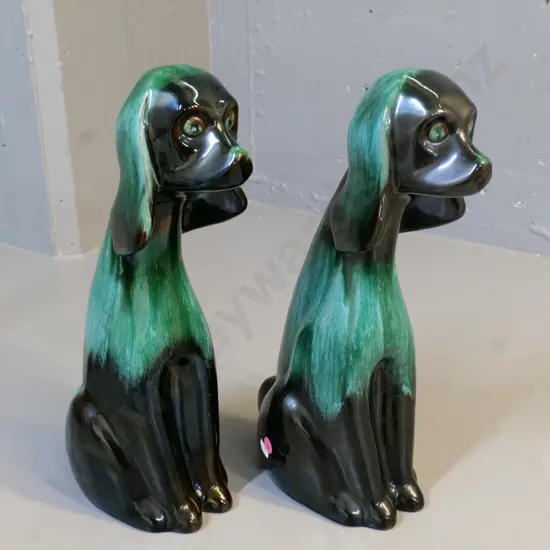 pair of large Blue Mountain pottery spaniel dogs H-360