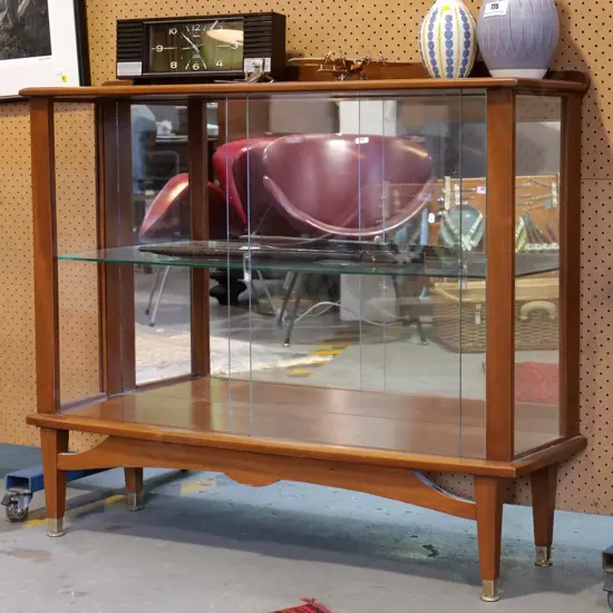mid-century mahogany china cabinet with sliding doors, adjustable glass shelf, slight ring marks on top H920 W1060 D320