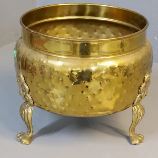 beaten brass three footed jardiniere, H - 255, Dia - 250