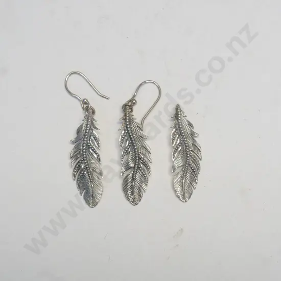 silver leaf necklace [no chain] & matching earrings stamped 925