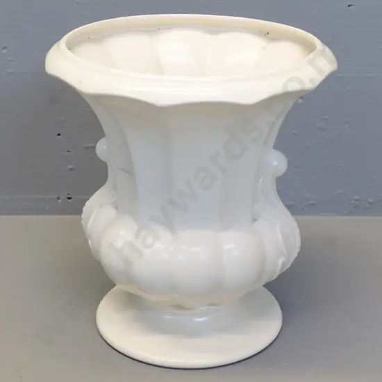 large white Beswick vase No. 1190 - H-260 D-240