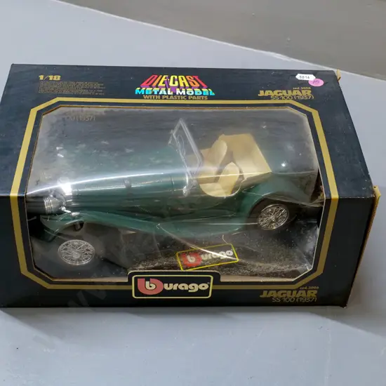 Burago 1:18 scale 1937 SS100 Jaguar in original box
