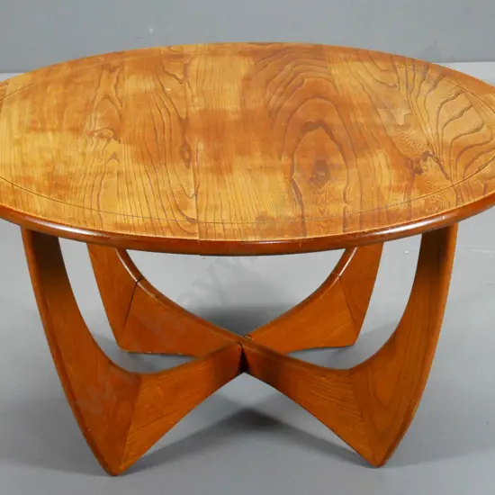 teak? mid-century English or European round coffee table, uneven finish on top, some joint movement H-460 Diameter 830