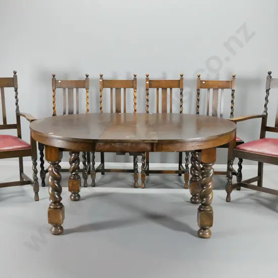 vintage oak dining suite w/barley twist legs & columns, 6 chairs incl. 2 carvers, leatherette. H730 D1140 closed