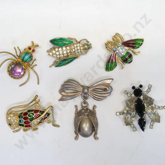 6 asstd costume bug brooches