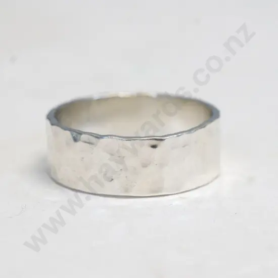 silver ring stamped 925