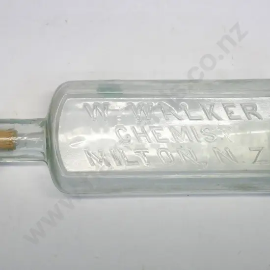 chemist bottle, W Walker Chemist, Milton, NZ, condition average, small chip to lip, H - 155