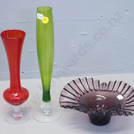 3 coloured glass items - 2 clear-based vases and a frilled dish. Green vase is H-260