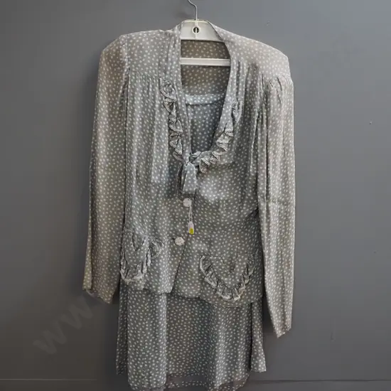 1930s or 40s vintage 2-piece lady's dress in georgette fabric - some fading on shoulders