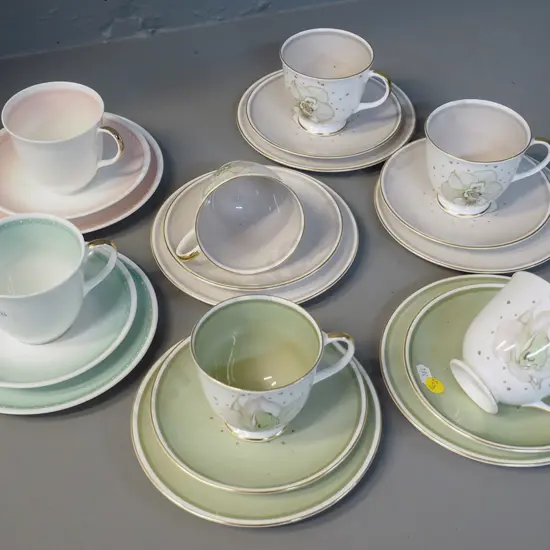 7 Susie Cooper trios