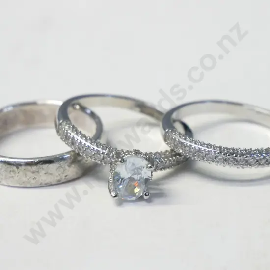 silver 3 ring set stamped 925