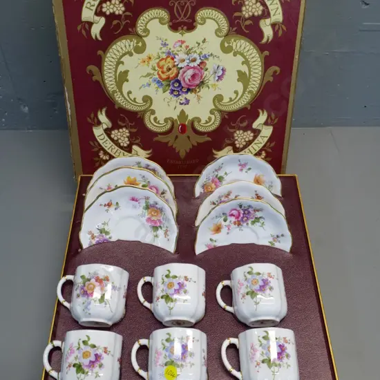 boxed set of 6 Royal Crown Derby posies coffee cups & saucers