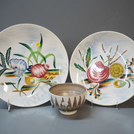 2 retro Masons South Seas plates, larger is D-250, and a small Hanmer pottery bowl