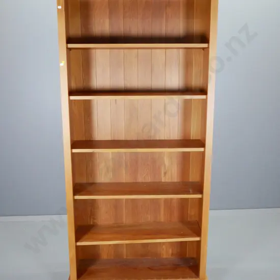 solid rimu bookcase w/1 fixed and 4 adjustable shelves, made by House of Teviot Dunedin H1820 W900 D280