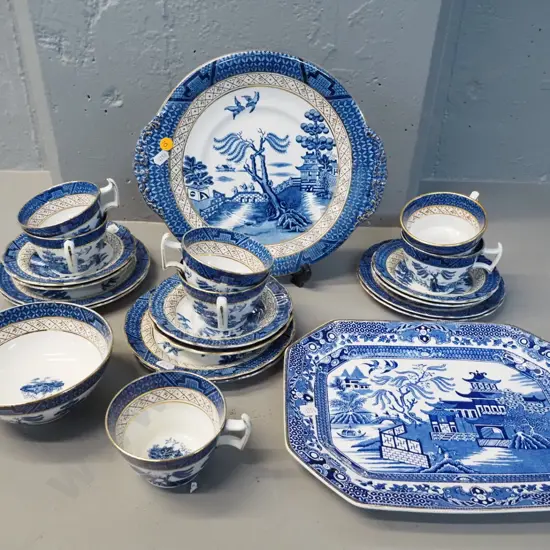 Booths Real Old Willow teaware - 6 trios, spare cup, sugar bowl, cake plate and a Burleigh Willow small ashett