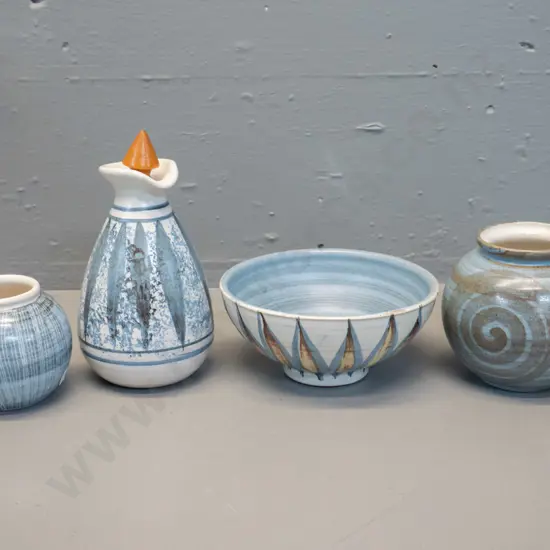 4 pieces Hanmer New Zealand pottery - 2 vases, sauce bottle H-160 and bowl D-135